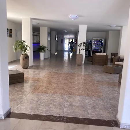Torres Del Sol Edificio * Плая-де-лас-Америкас